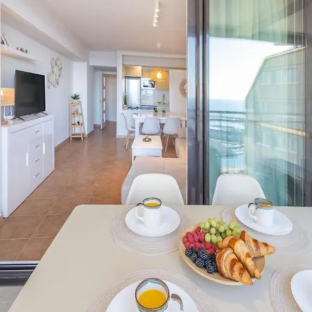 Frente Al Mar, Terraza, Altura Y Playa A 1 Min דירה